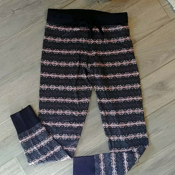 ~*NWT WOMENS GAP GAPBODY COMFY JAMMIE BOTTOMS SHORTS*~ BLUE SNOWFLAKES FANNEL